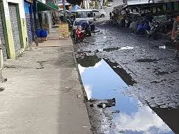 Abandono marca situação da Feira do Bueiro em Eunápolis